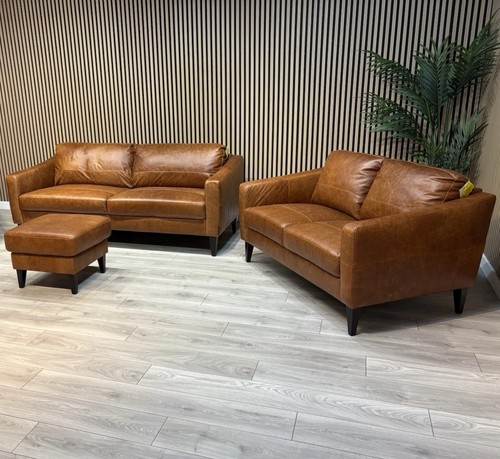 John lewis bailey style - lewis,