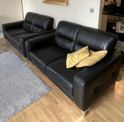 Black leather 2 seater - 2, x
