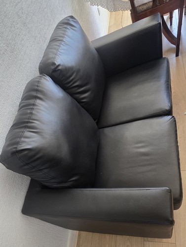 Black faux leather seater - black,